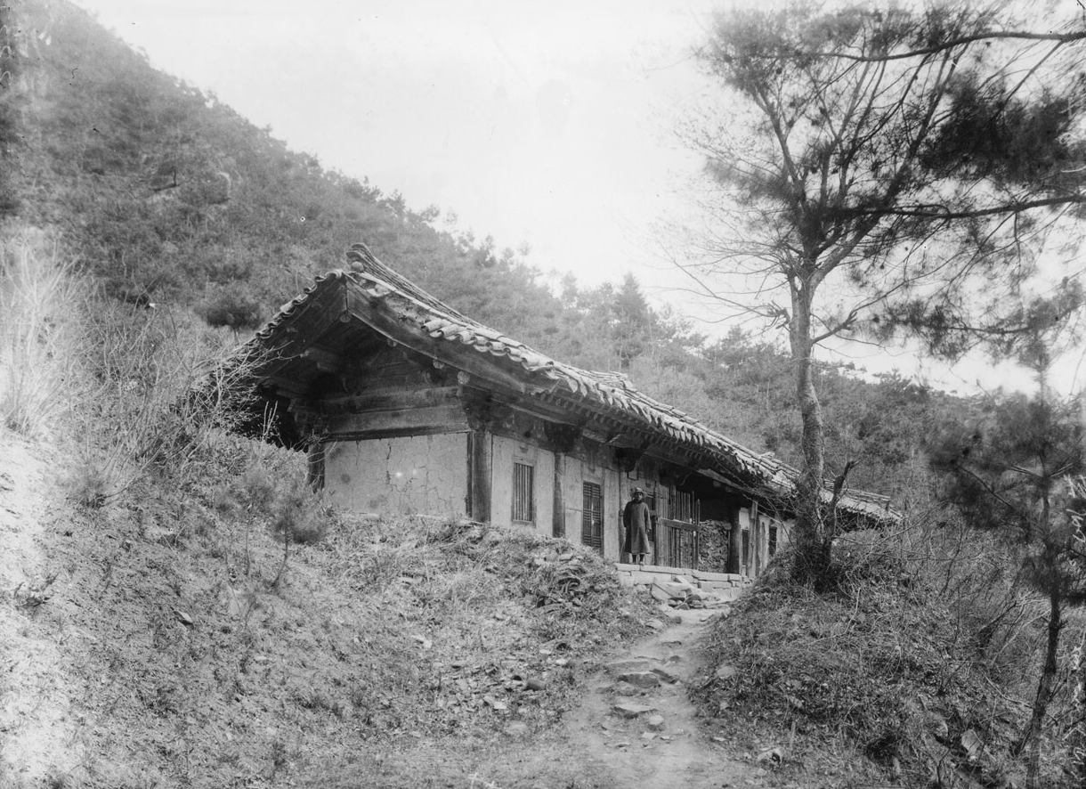 Colonial Korea - Buseoksa Temple - Dale's Korean Temple Adventures